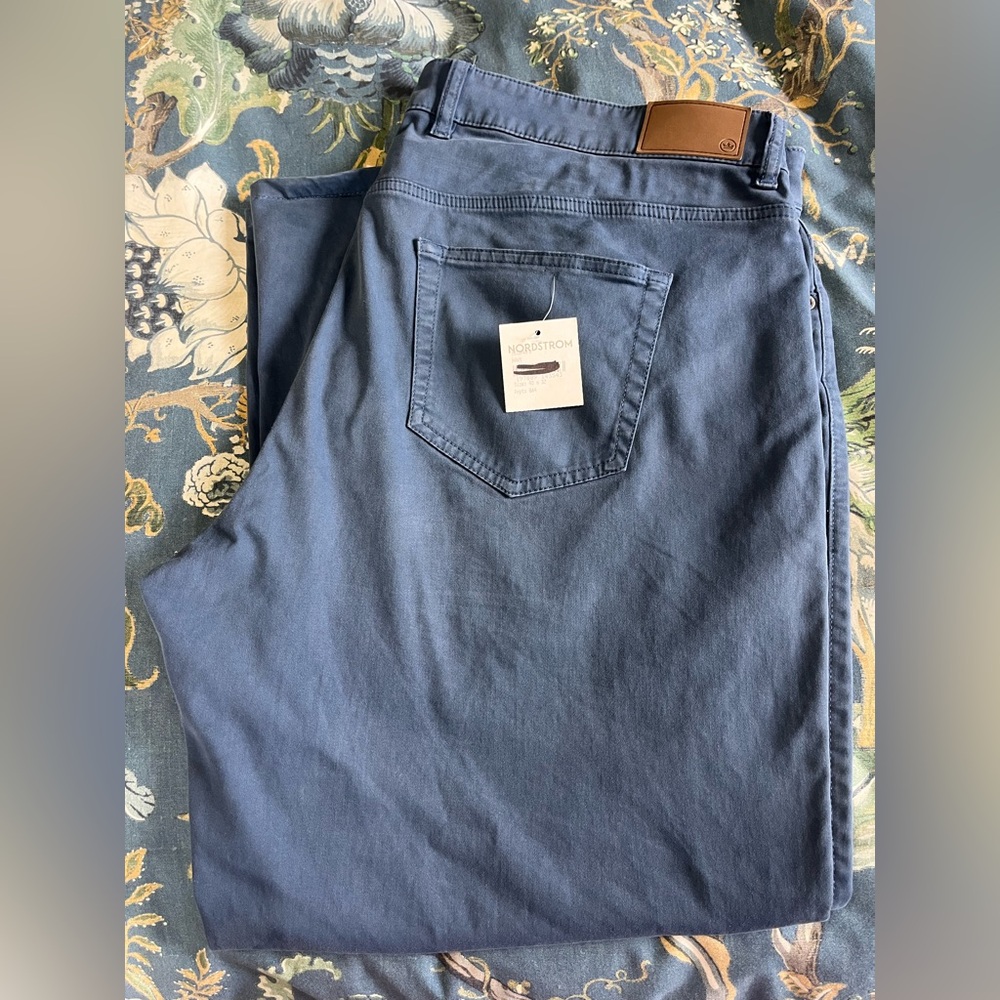 Peter Millar Signature Sateen Five-Pocket Pant Size 40X32 Measure 40x27 **Flaw**